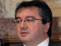 mosialos1