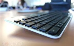 pliktrologio-logitech