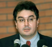 mosialos2
