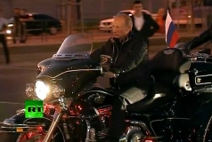 putin-on-harley