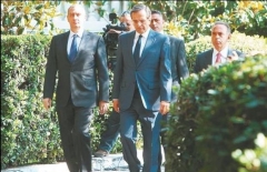 samaras-stelexi